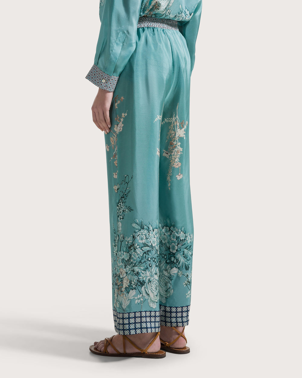 PANTALONE_TELA SETA STAMPA FLOREALE PIAZZATO EFF. FOULARD