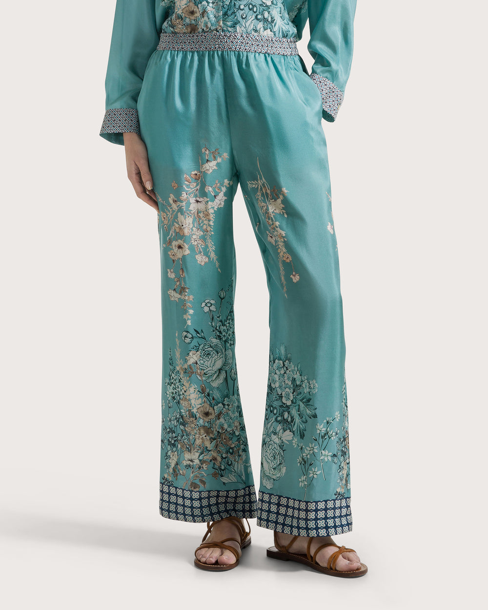 PANTALONE_TELA SETA STAMPA FLOREALE PIAZZATO EFF. FOULARD